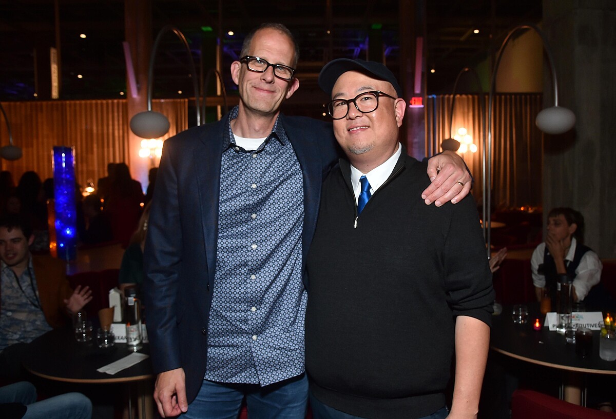 (左起)皮克斯創意長彼特達克特、《元素方城市》導演彼得孫