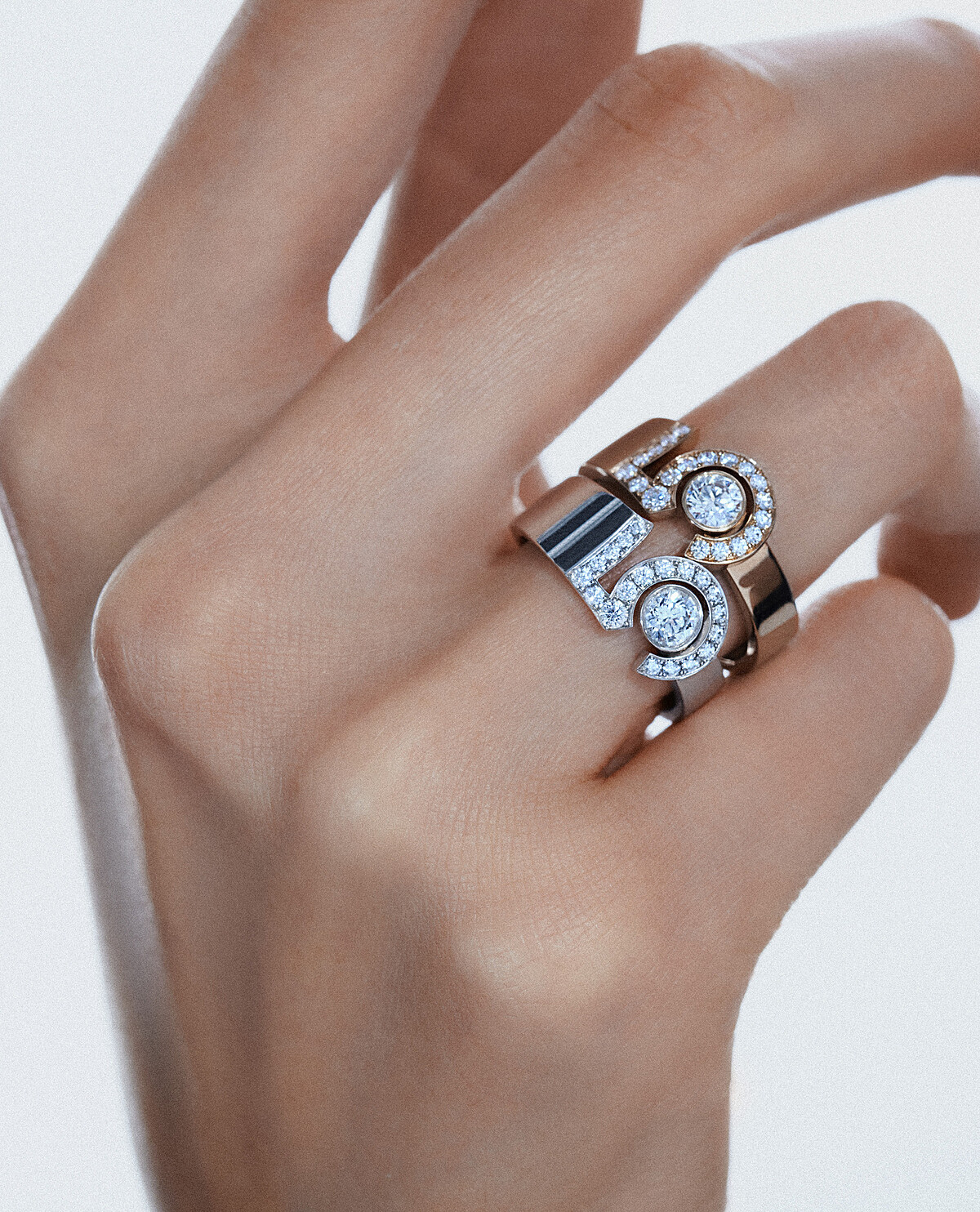 2023年《N&deg;5 高級珠寶系列》形象廣告影片情境照