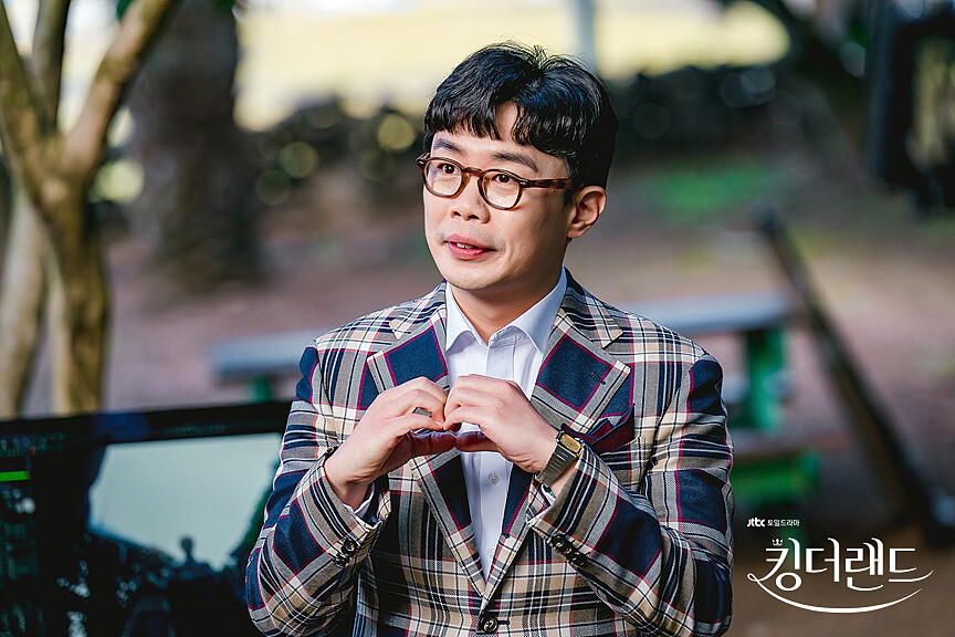 《歡迎來到王之國》安世河飾演盧常識