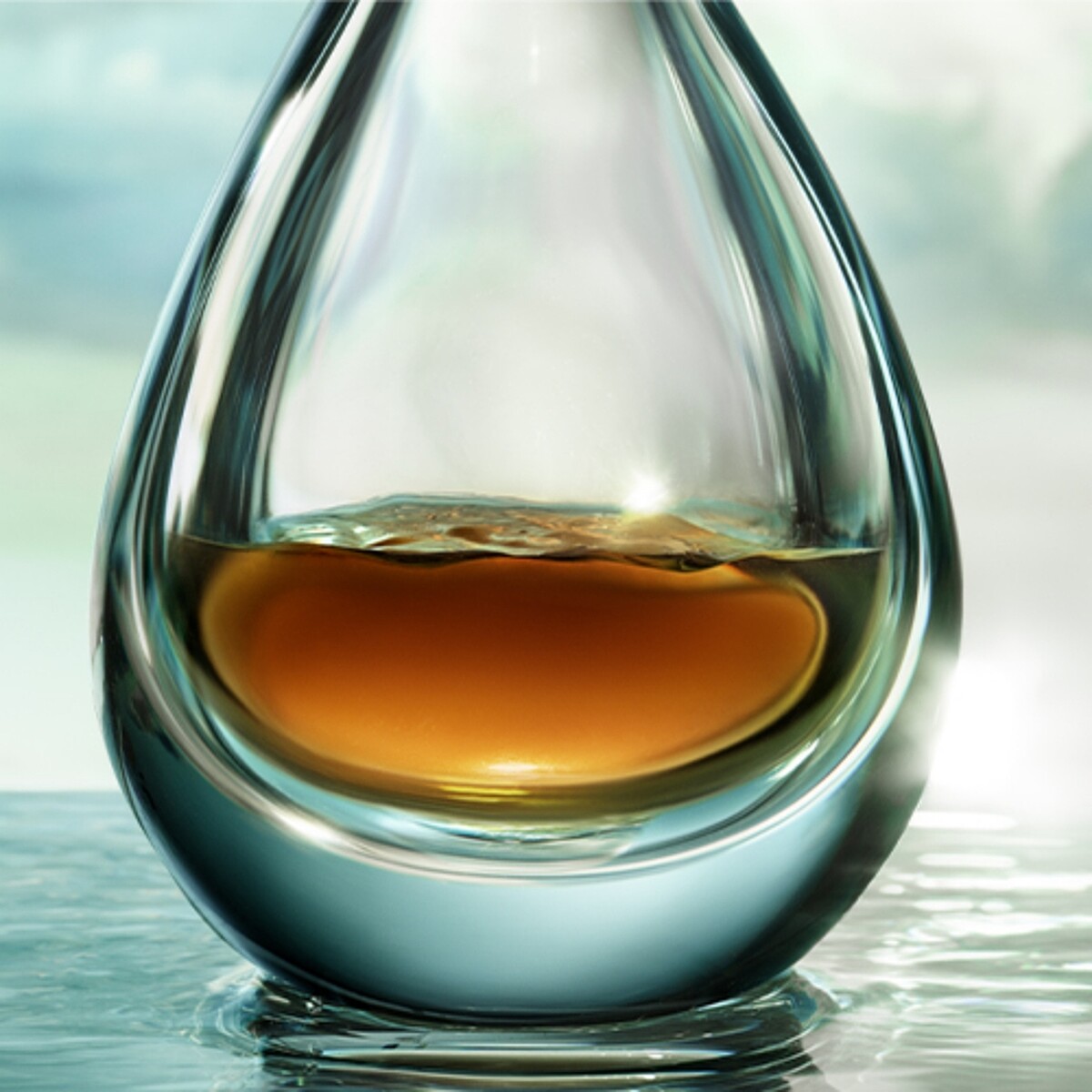 海洋拉娜La Mer Miracle Broth&trade;奇蹟活凝金萃&trade;。