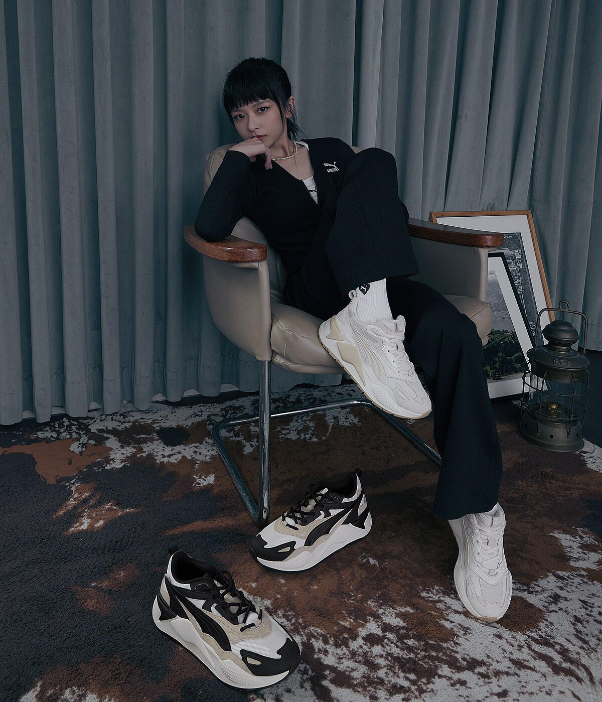 PUMA流行系列Classics羅紋兩用薄長T恤，NT1,780、PUMA流行系列Classics羅紋喇叭褲，NT1,980、PUMA Fashion愛心刺繡重磅數長襪，NT260、PUMA RS-X Selflove Wns鞋款，NT4,280、PUMA RS-X PRM鞋款，NT3,980。