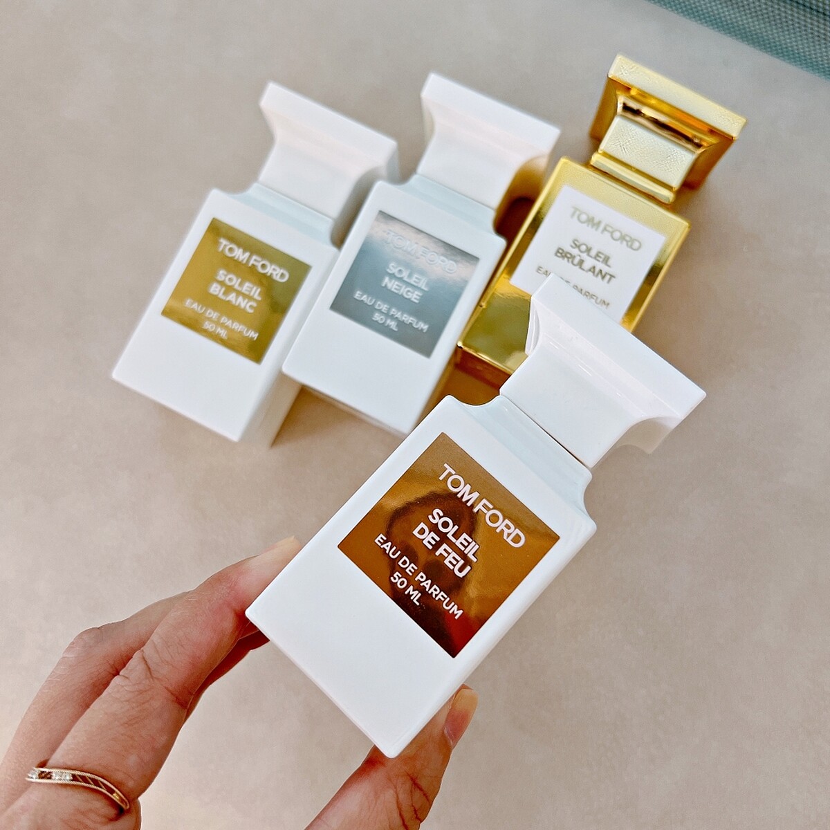 TOM FORD私人調香澄金琥珀30ml,NT6,400、50ml,NT9,800、250ml,NT25,000