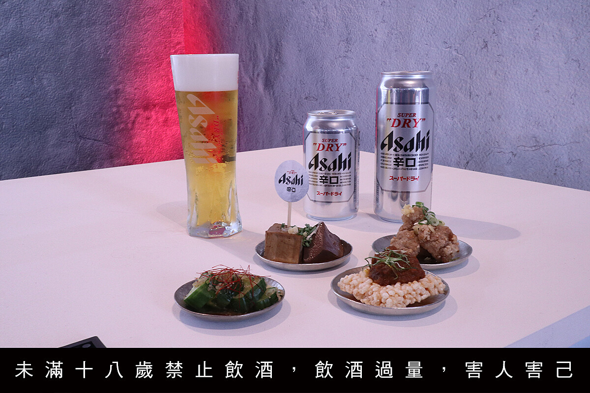 現壓生啤酒外，還有與乾杯燒肉、鼎旺麻辣鍋、師園鹽酥雞、通庵熟成咖喱聯手提供經典小食。