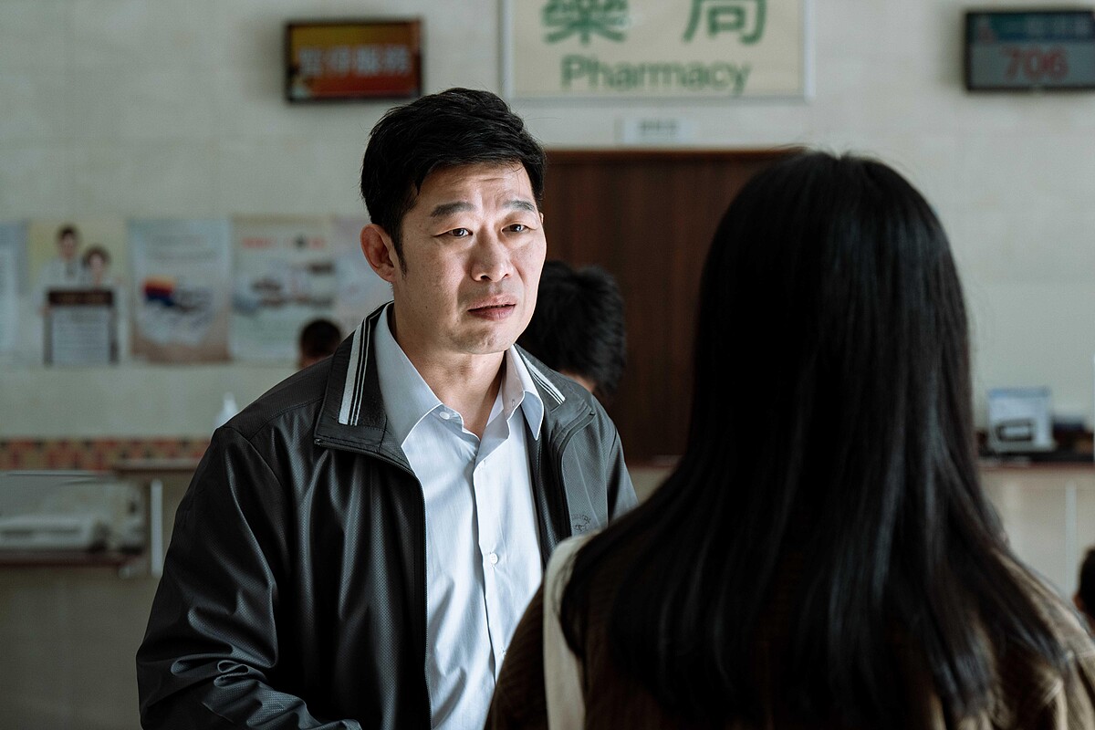 《地獄里長》馬力歐（左）竟是「大魔王」，細膩演技讓觀眾驚呼