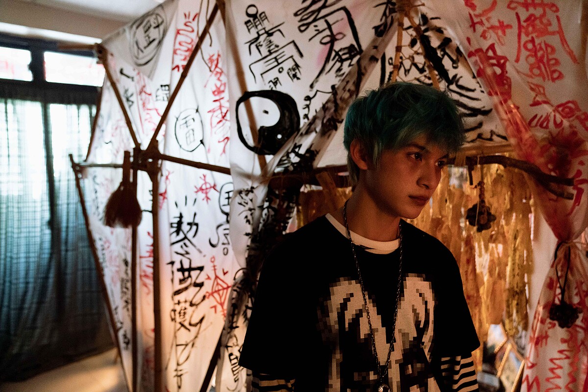 《地獄里長》林暉閔飾演「盧品冠」患有思覺失調症是社區的頭痛人物