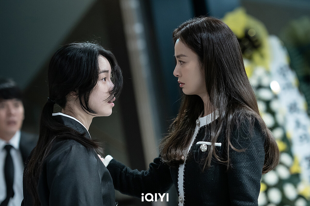  金泰希、林智妍《有院子的家》深度解析