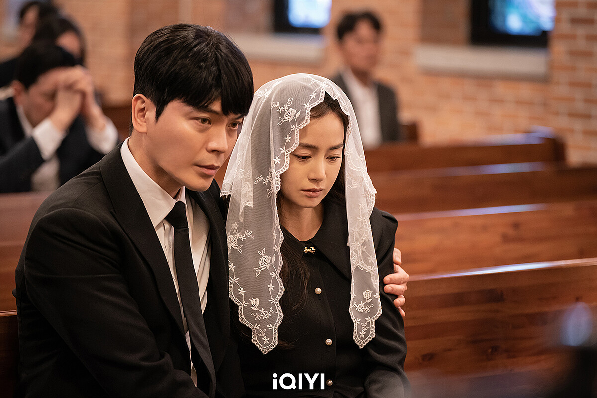  金泰希、林智妍《有院子的家》深度解析