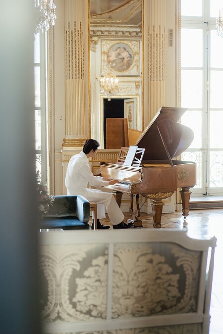 車銀優造訪位於巴黎芳登廣場12號的Chaumet總店