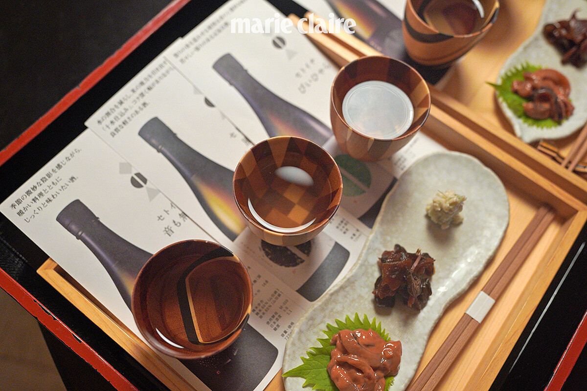 「清酒品嚐套餐」（售價2,000日圓／含税及服務費）在晚間八點到午夜12點提供。