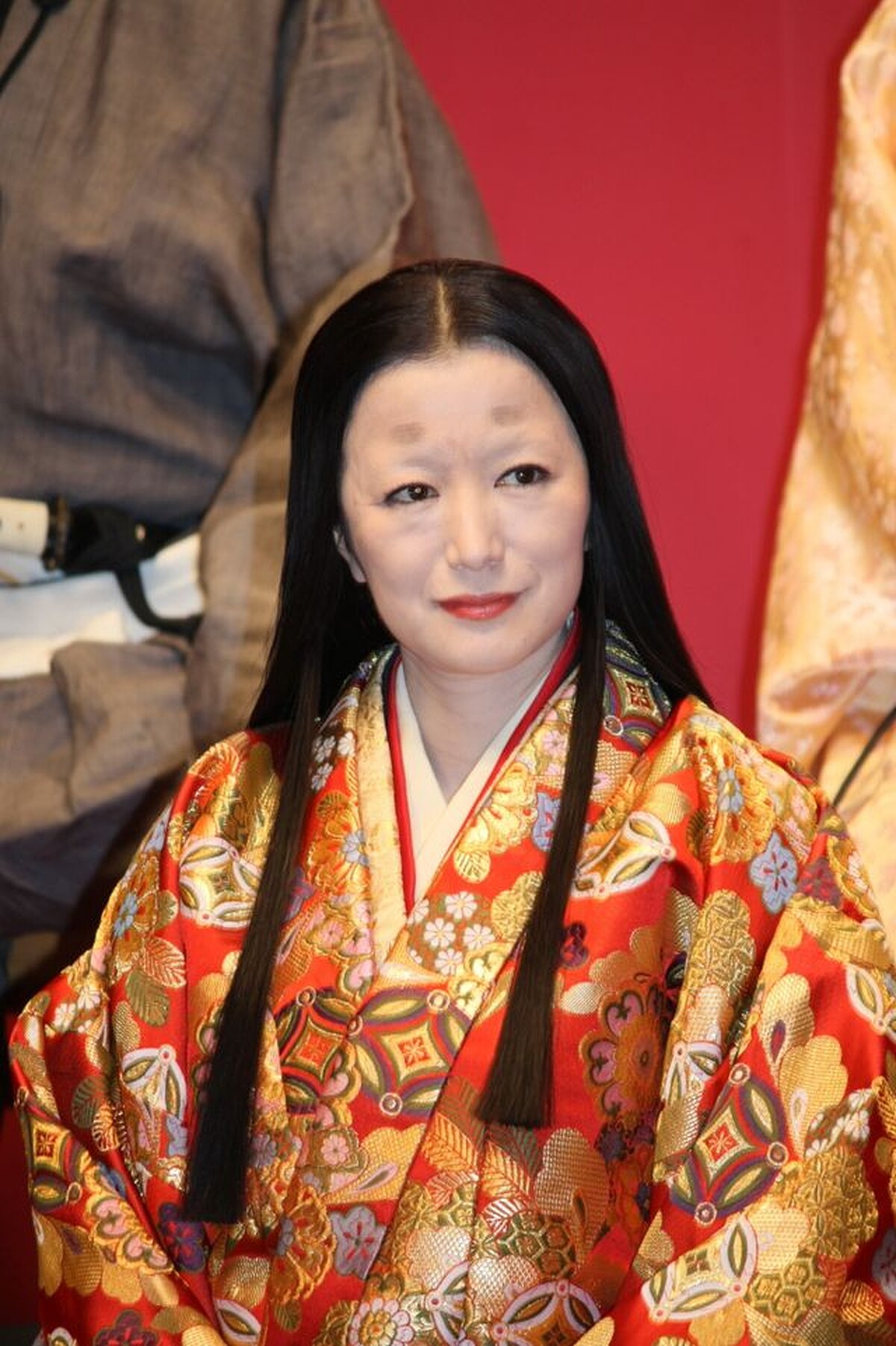 《清須會議》鈴木京香為三谷幸喜的電影剃眉毛,還原古時候女人裝扮