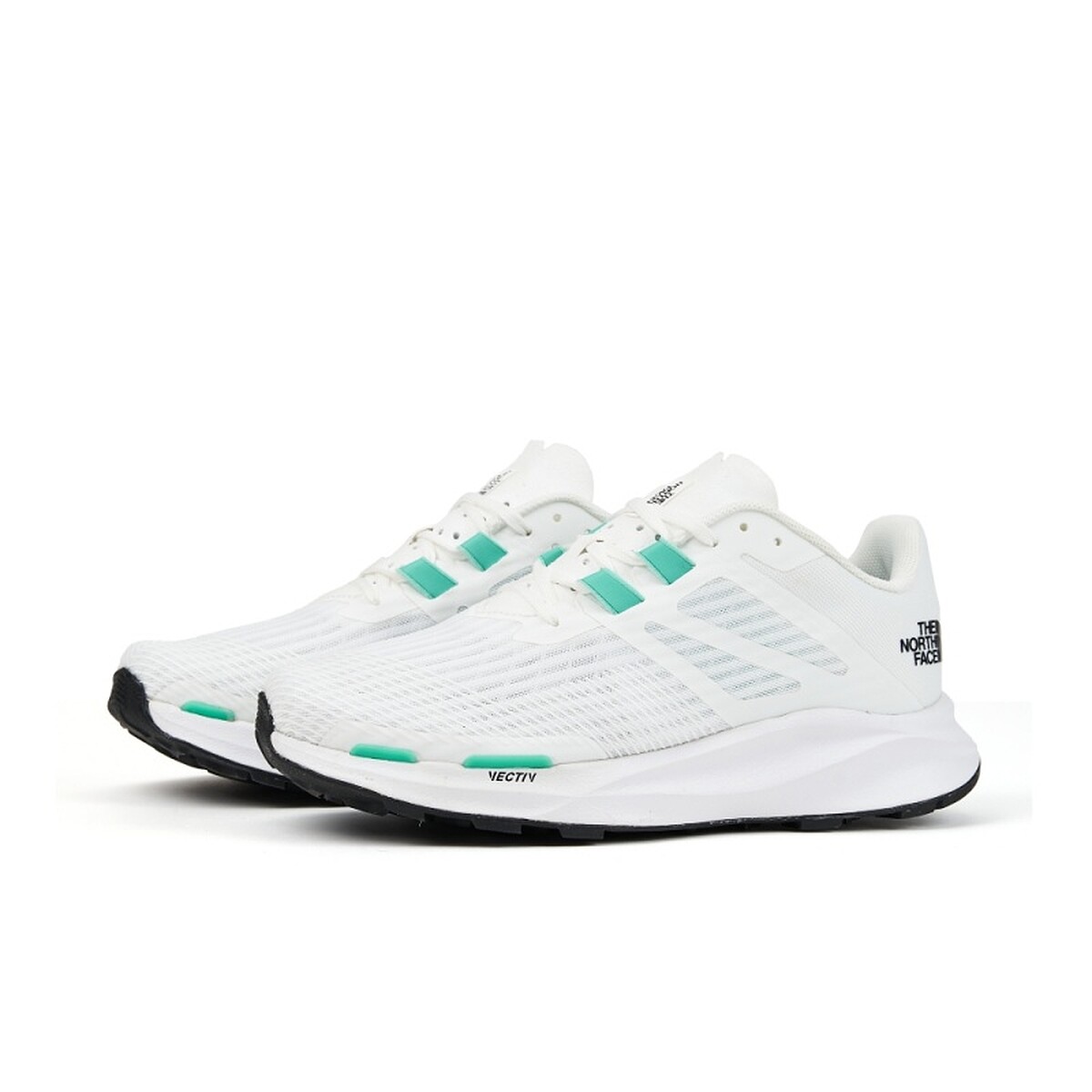 女款白色抓地戶外休閒輕便野跑鞋 NT.4,380