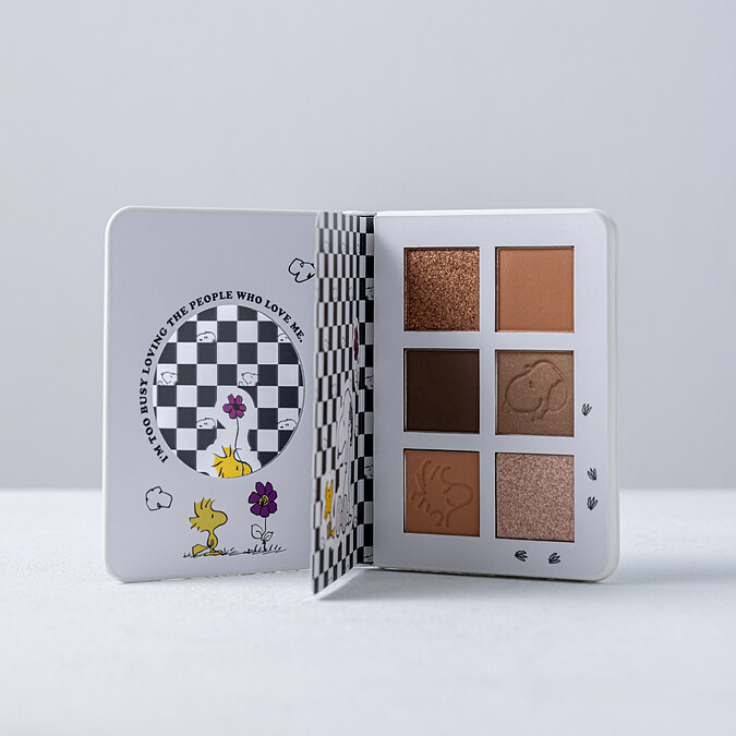 FreshO2 X Peanuts史努比六色眼影盤，NT699