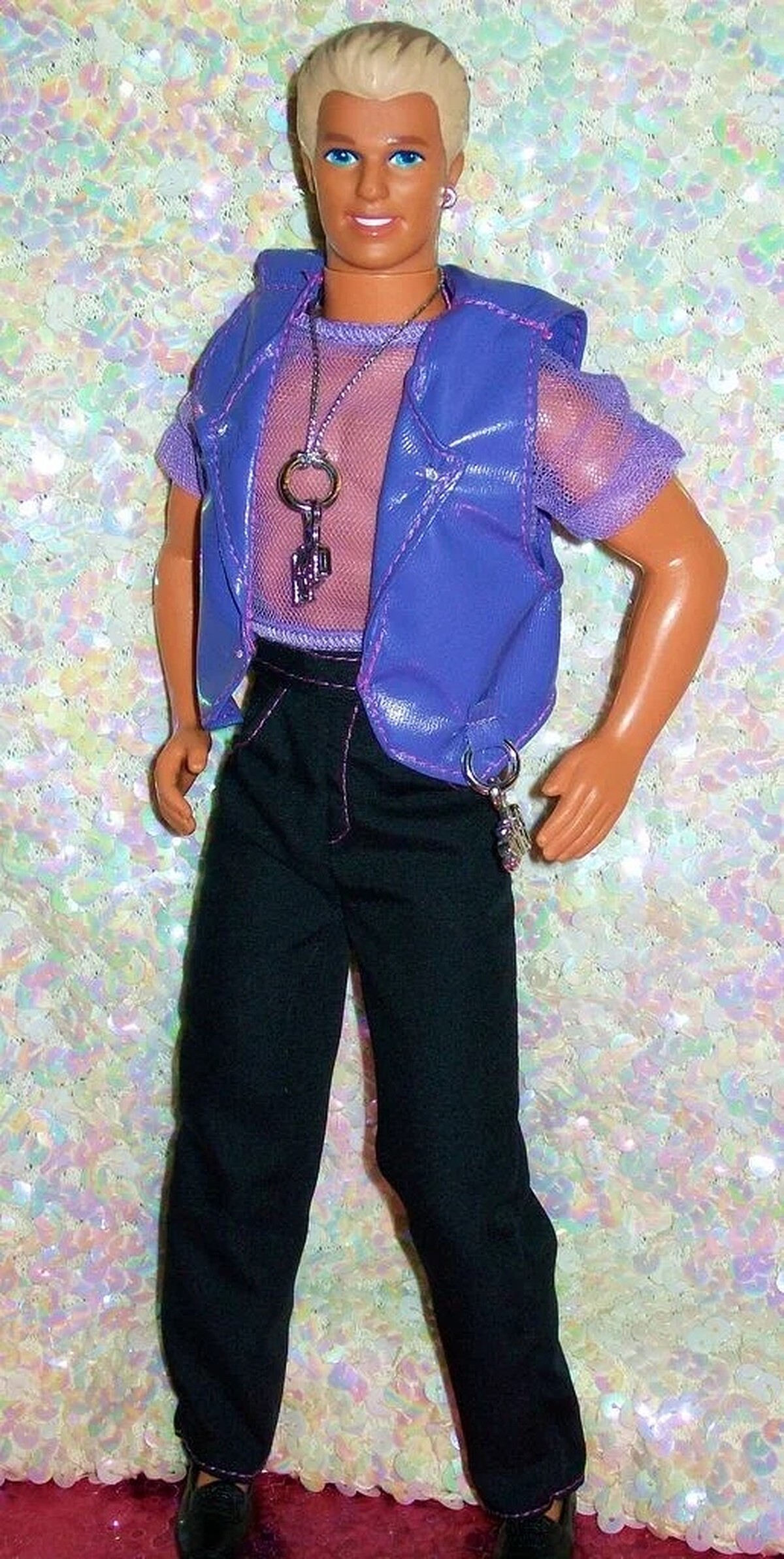 戴耳環的魔力肯尼 Earring Magic Ken,1993