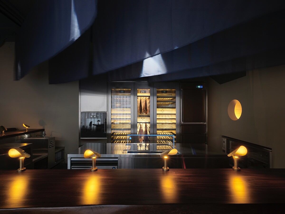 實現無邊界的餐廚場域。