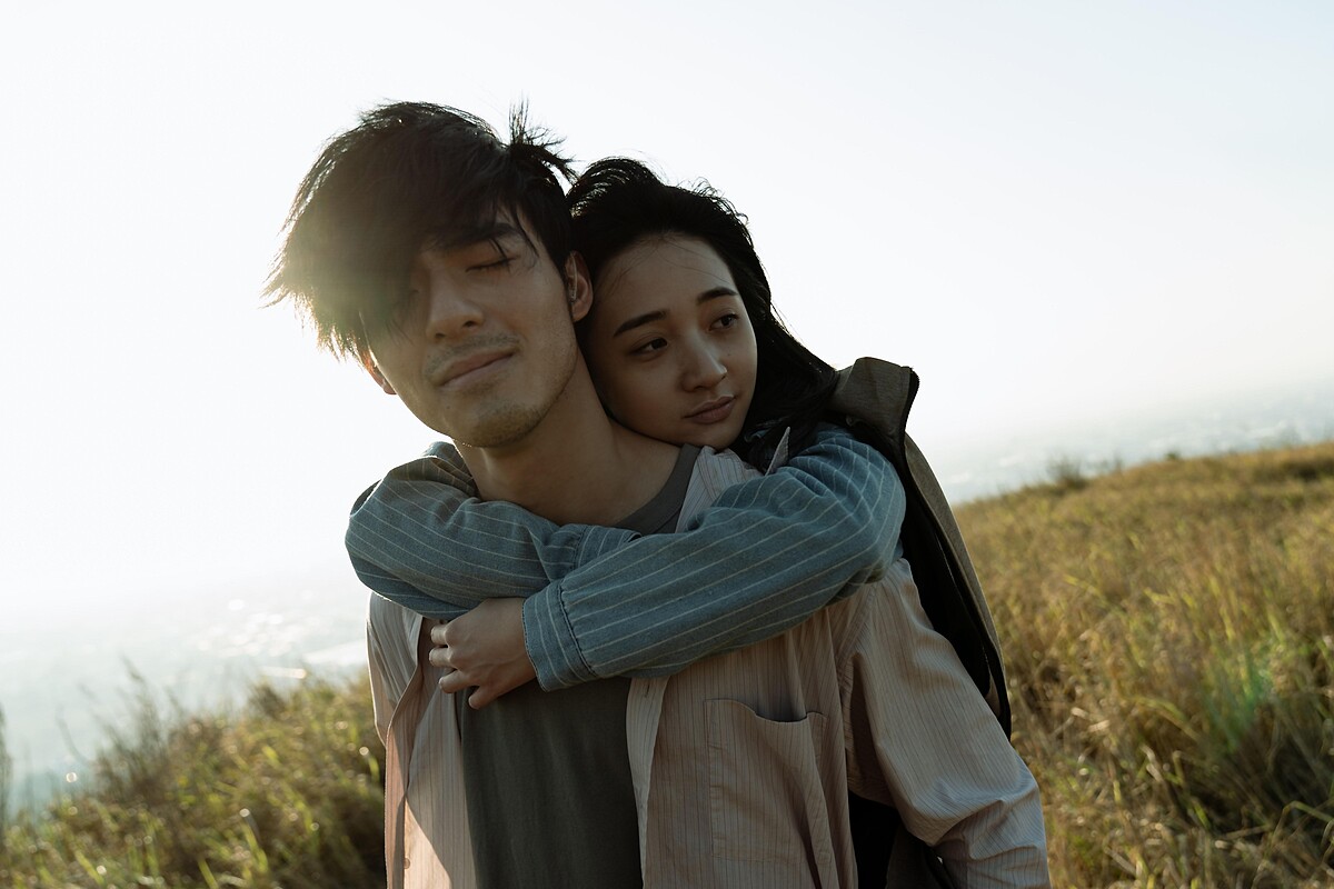 《地獄里長》陳昊森（左）與李沐初次合作演夫妻，劇中的淒美愛情令人動容