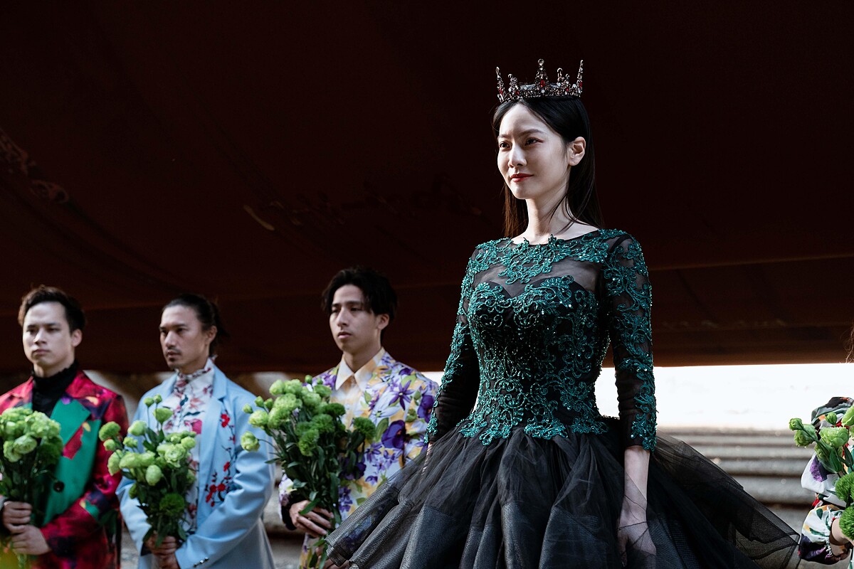 《地獄里長》曾之喬（右）應瞿友寧導演之邀，客串演出地獄「愛情殿」殿主