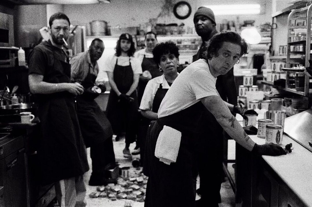 Disney+《大熊餐廳》第二季由原班人馬共同演出。