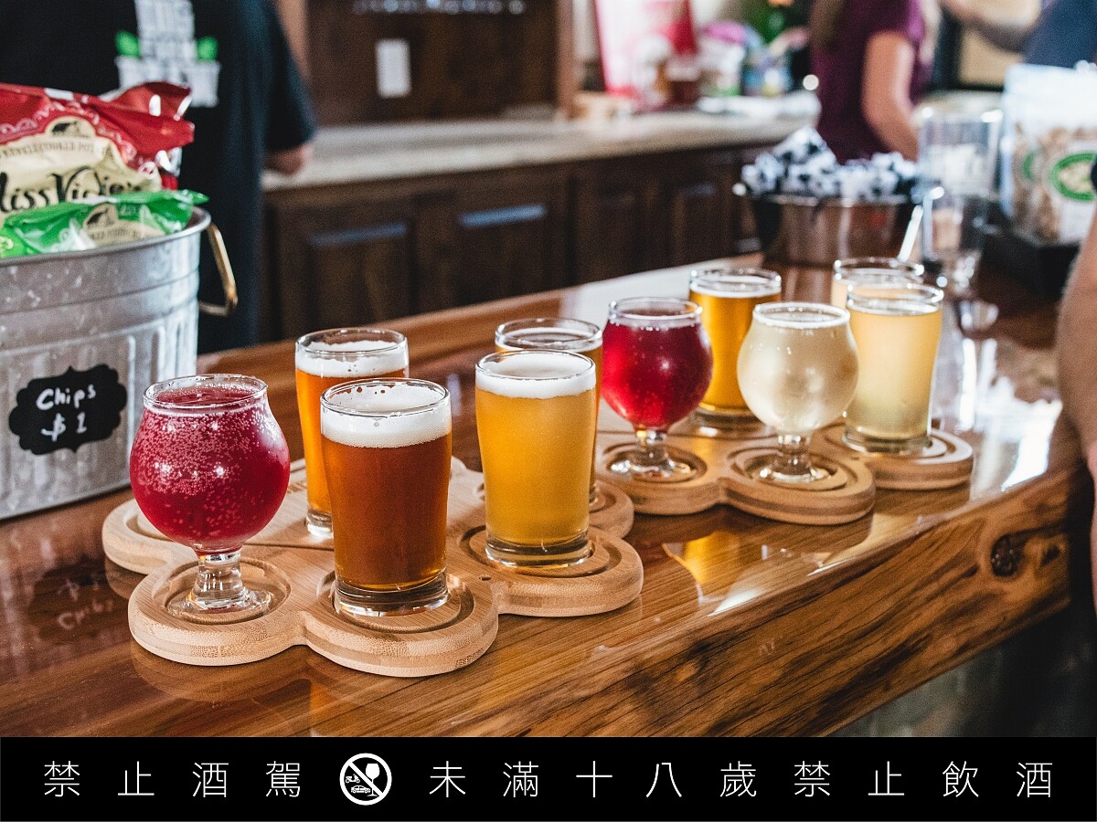 果味啤酒也要跟著換季。