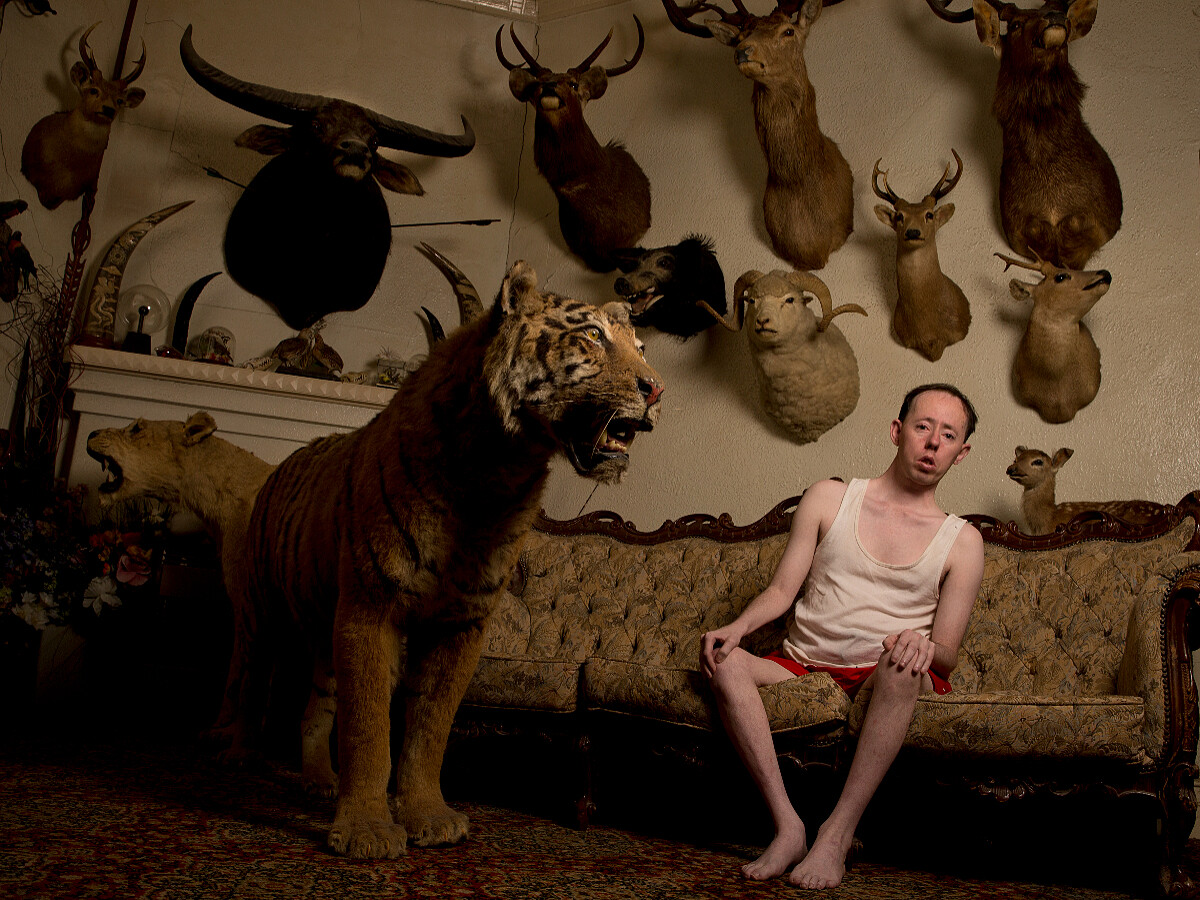 背靠背劇團《當獵人成為獵物的影子》(兩廳院提供_攝影 Jeff Busby)