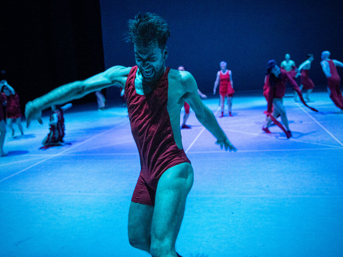 楊.馬騰斯《任何搞分裂的企圖都將以粉身碎骨告終》(兩廳院提供_攝影:©PhileDeprez)