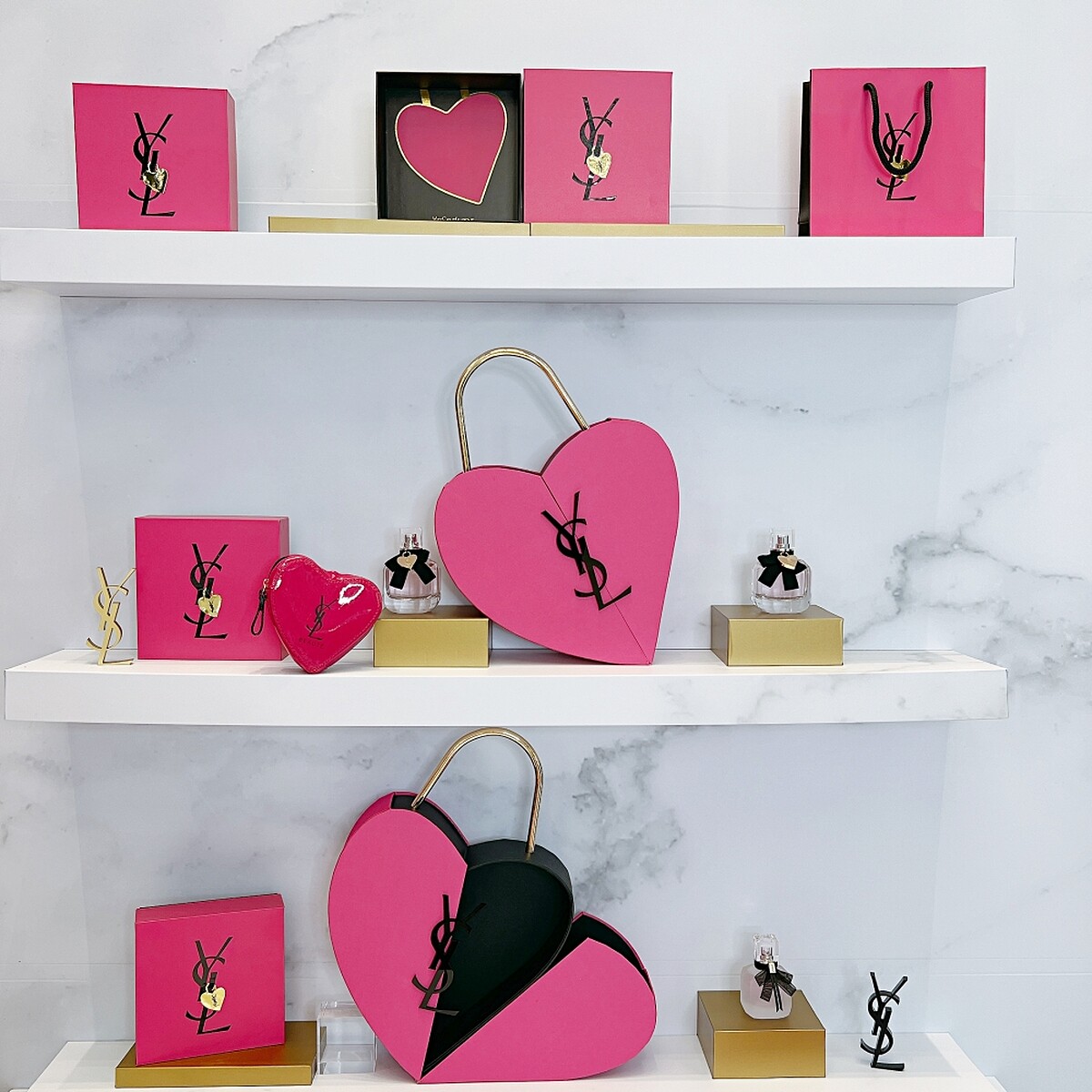 YSL 2023七夕情人節限定禮贈示意。