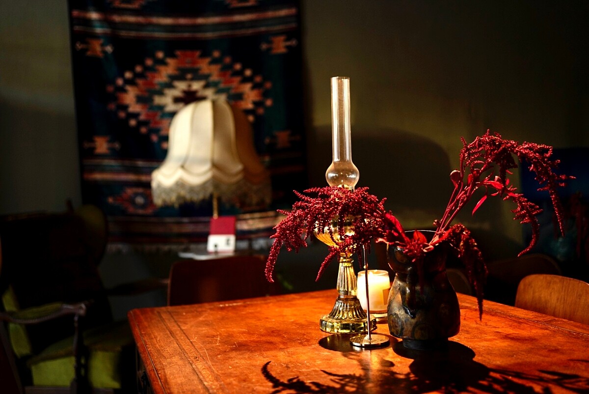 以最輕鬆、隨性的姿態享受各式演出。