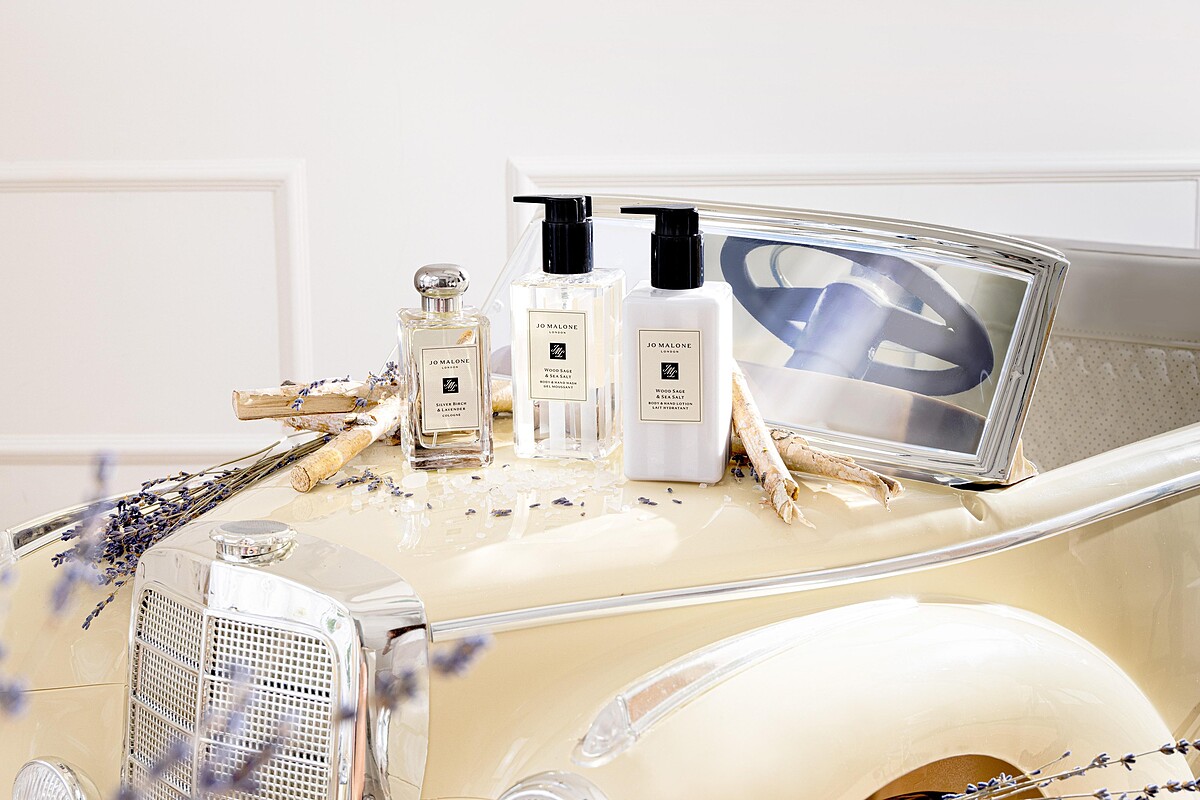 推薦給男士的白樺木與薰衣草香水和木質調身體沐浴系列，讓紳士們散發迷人優雅的氣息。