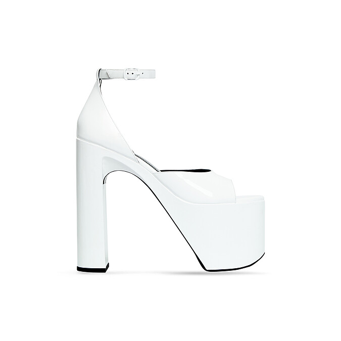 Balenciaga 高跟鞋，價格店洽。