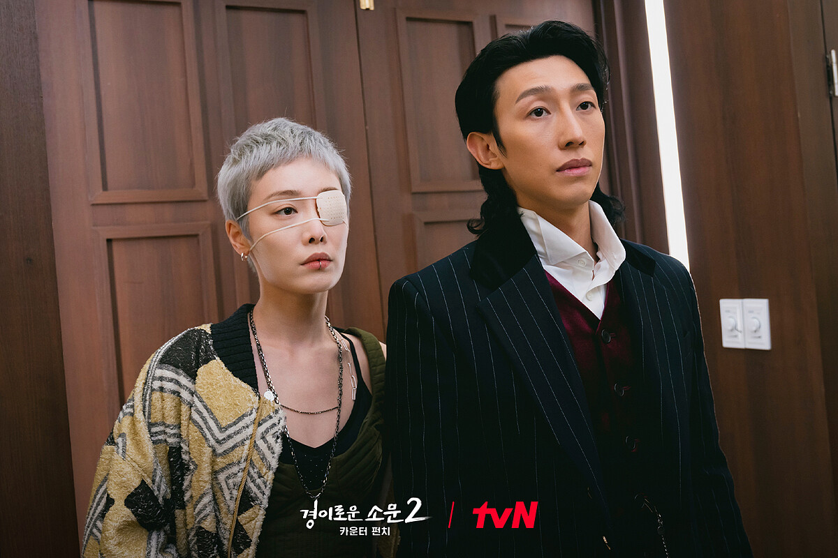 《驅魔麵館2》黃弼匡(右)、蓋莉(右)