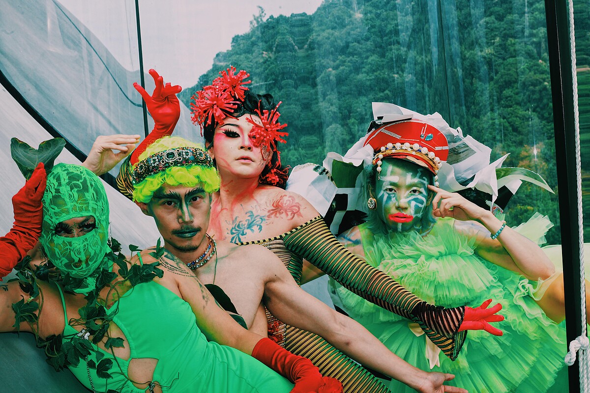 《表植趴體》前衛藝術家Betty Apple將身體藝術與電子音樂結合。