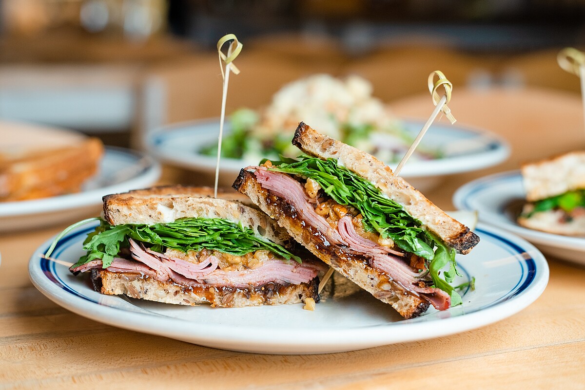 店內也有輕食可供應。