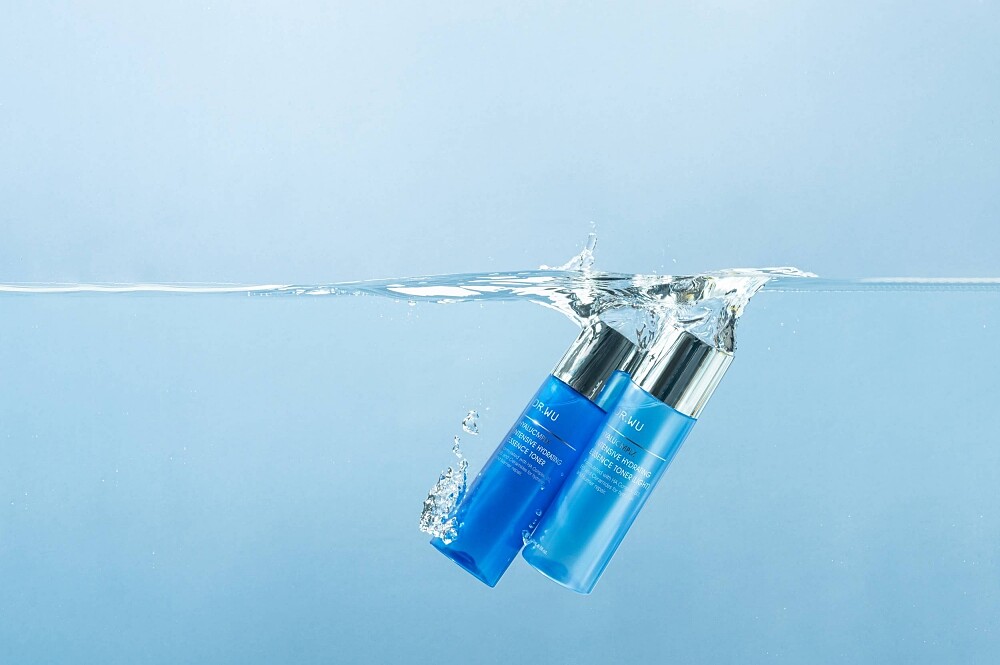 DR.WU 2023年推出全新精華級玻尿酸保濕精華化妝水。