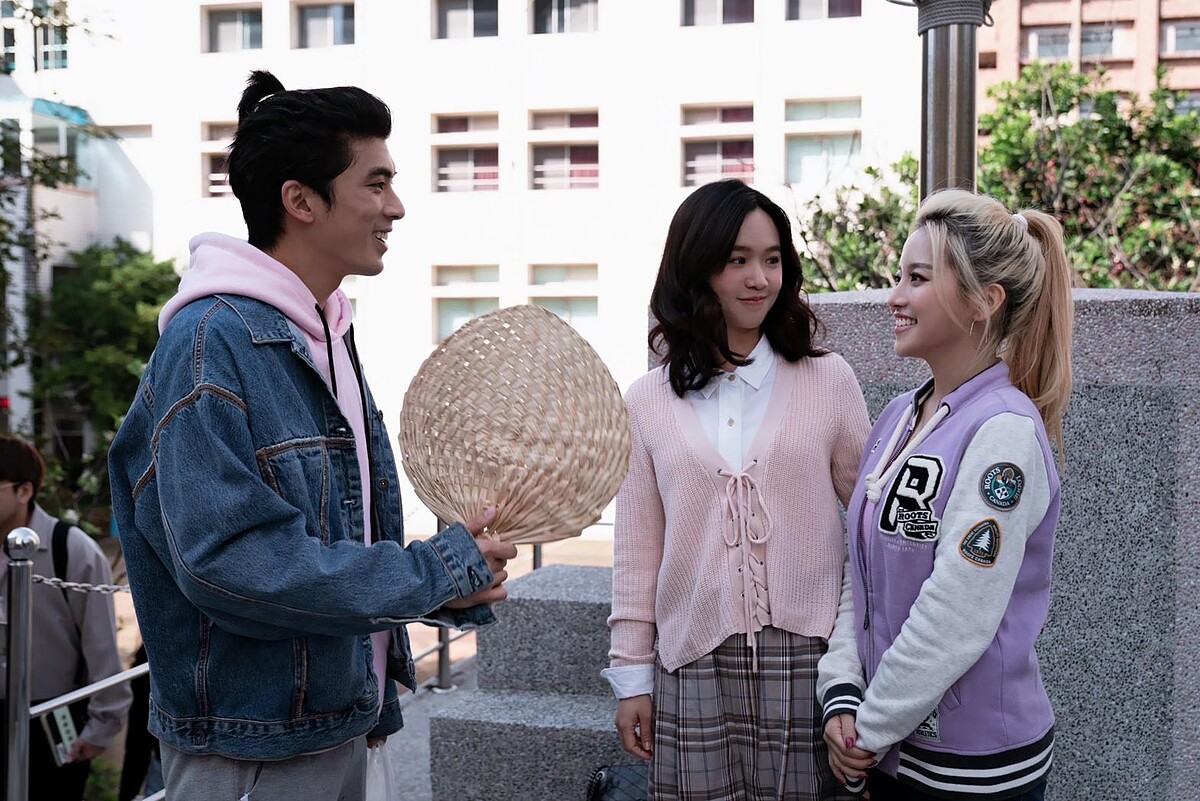 《地獄里長》林哲熹（左）劇中周旋在嚴正嵐（中）、蔡瑞雪之間引發討論