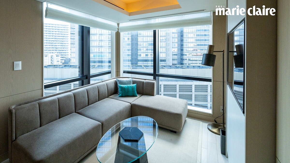 東京新宿金普頓酒店套房一隅,視野相當遼闊