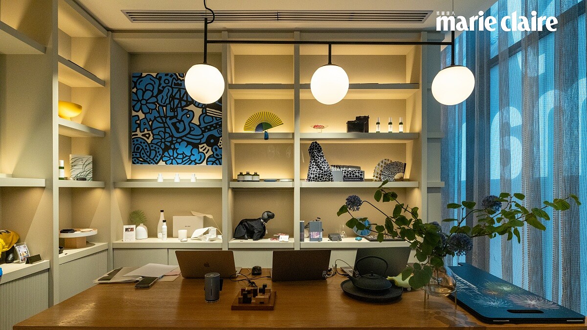 東京新宿金普頓酒店一樓大廳紀念品店