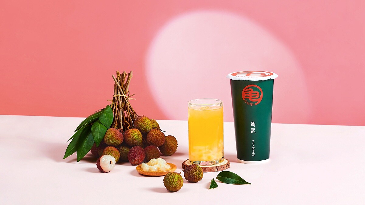 龜記菜單必喝「玉荷包茶王」敲碗回歸！以荔枝之王搭配茶王，還能喝到荔枝果肉