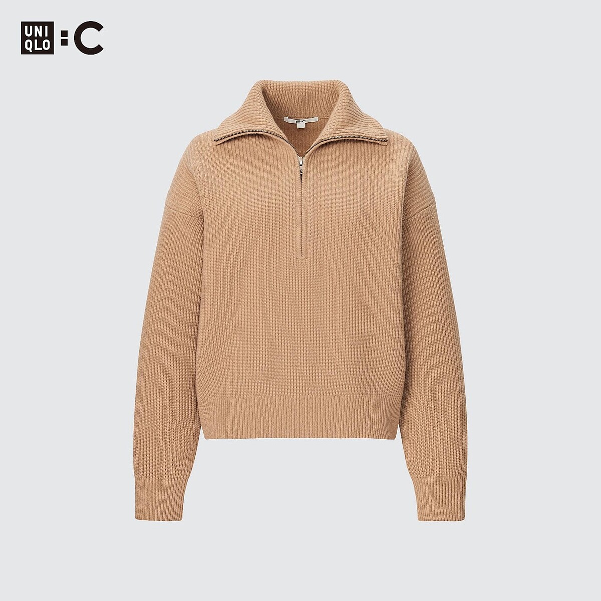 特級小羊毛半開襟拉鍊式毛衣 售價 NT$1,490。