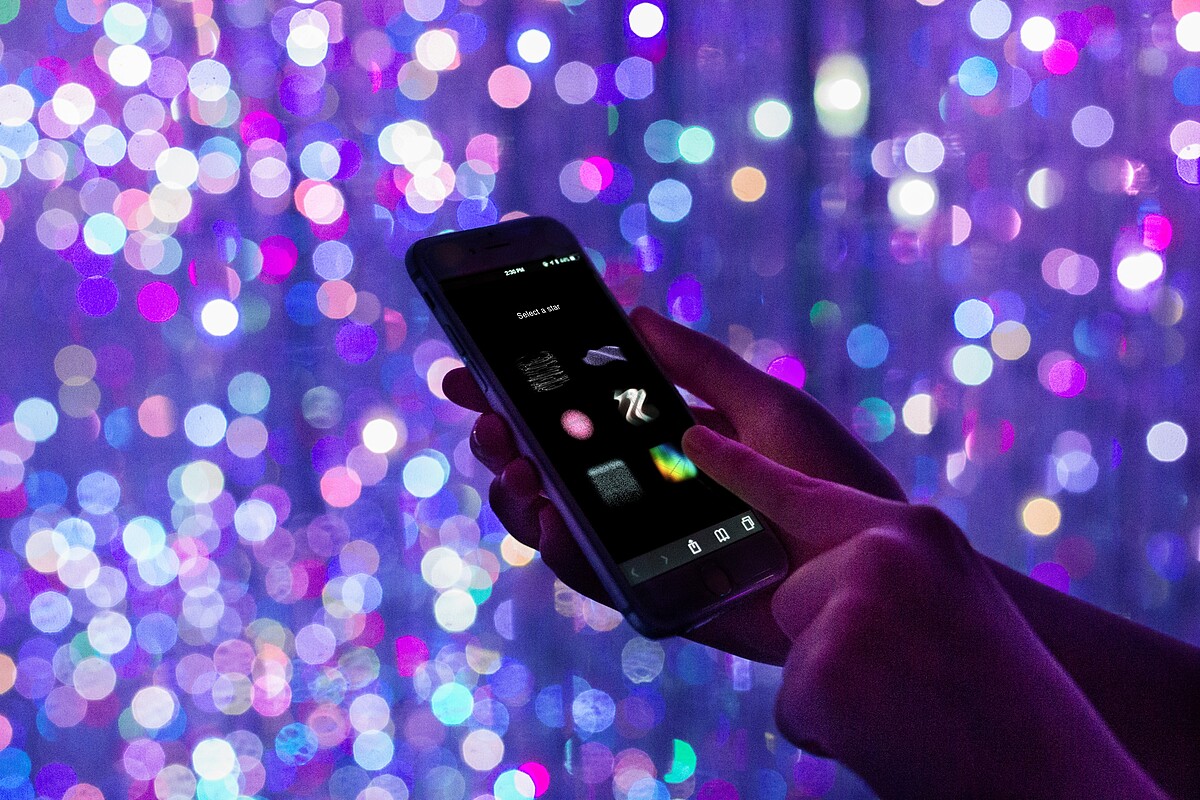 teamLab《無窮無盡的水晶宇宙》&copy; teamLab