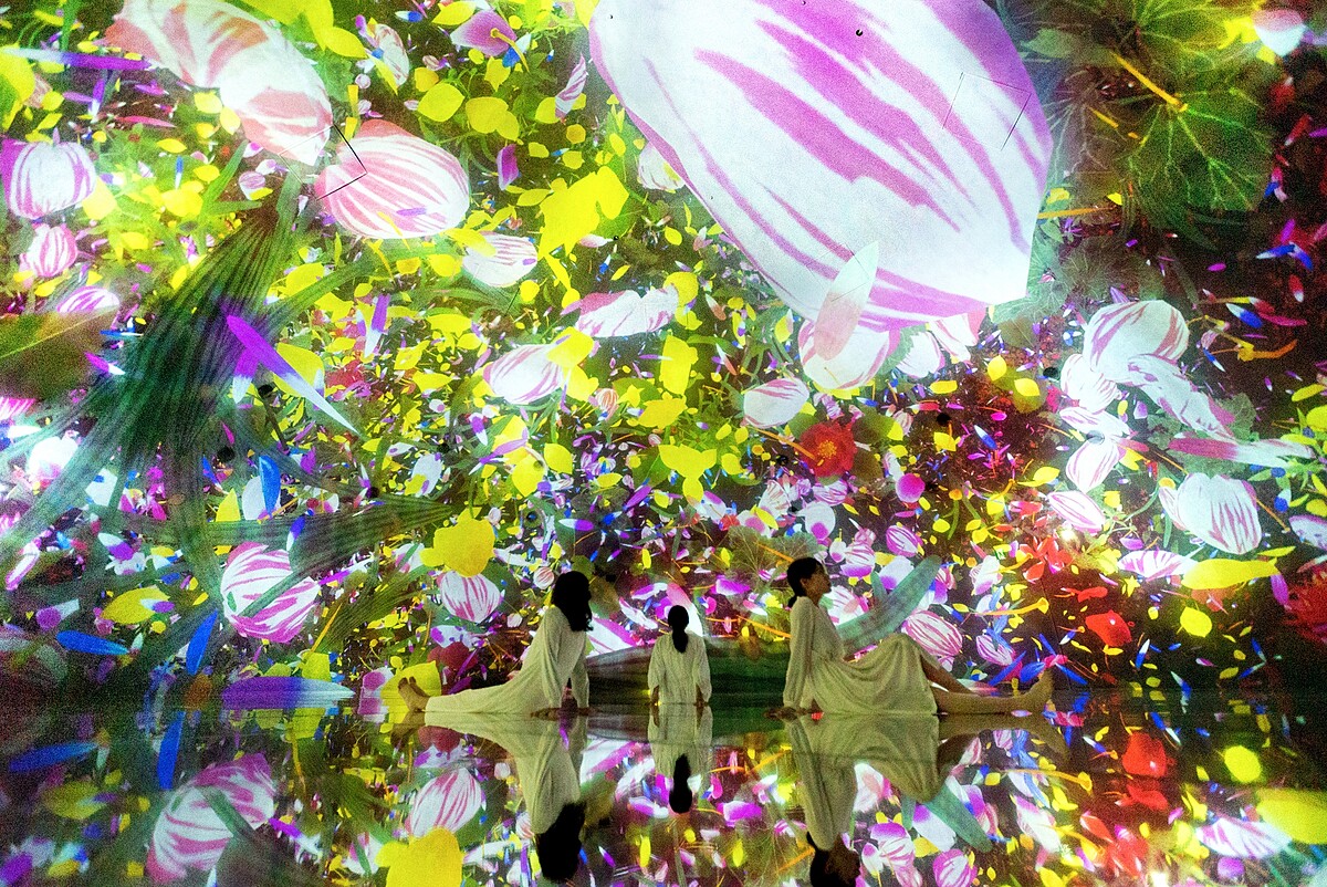 teamLab《漂浮於落花世界》Winter &copy; teamLab