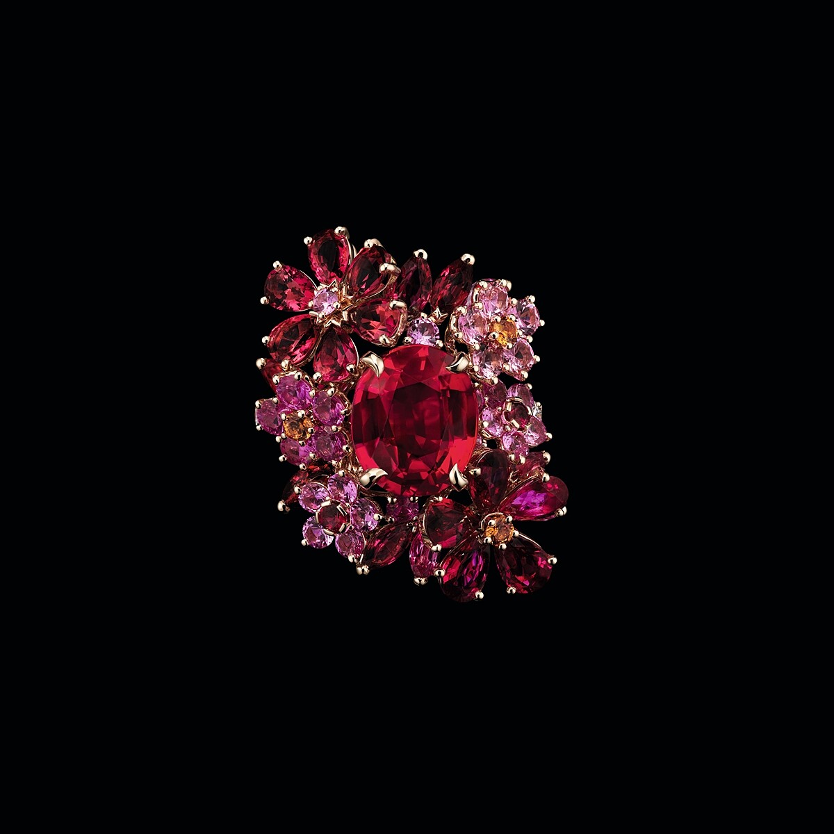 Buisson Couture 紅寶戒指_NTD 72,000,000