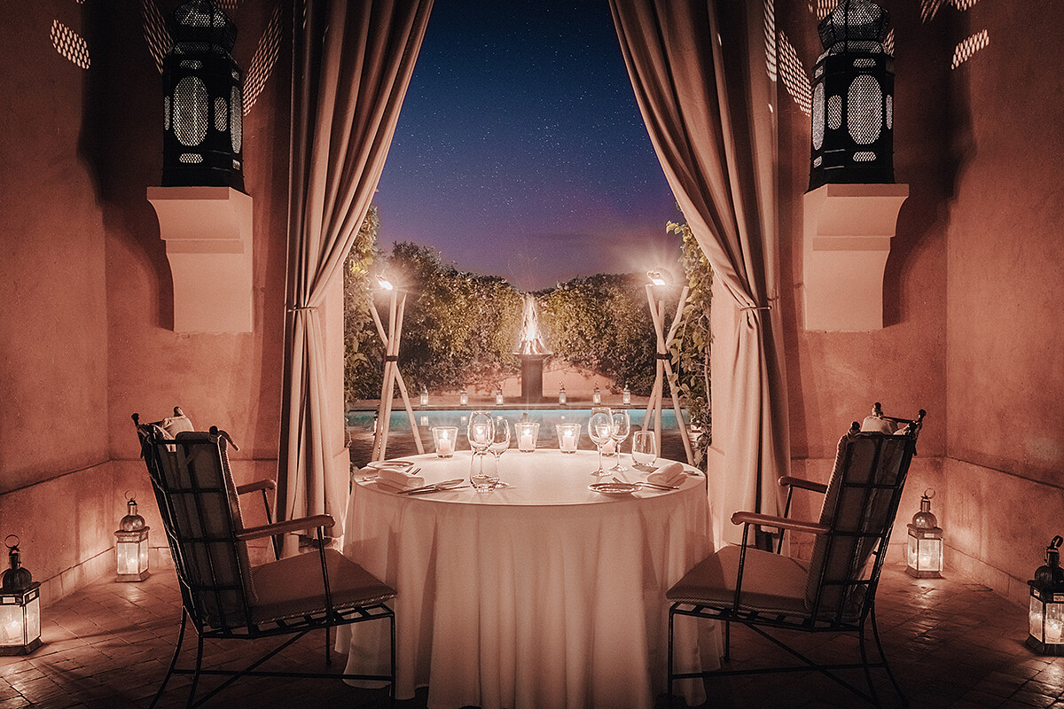 附設包廂空間。