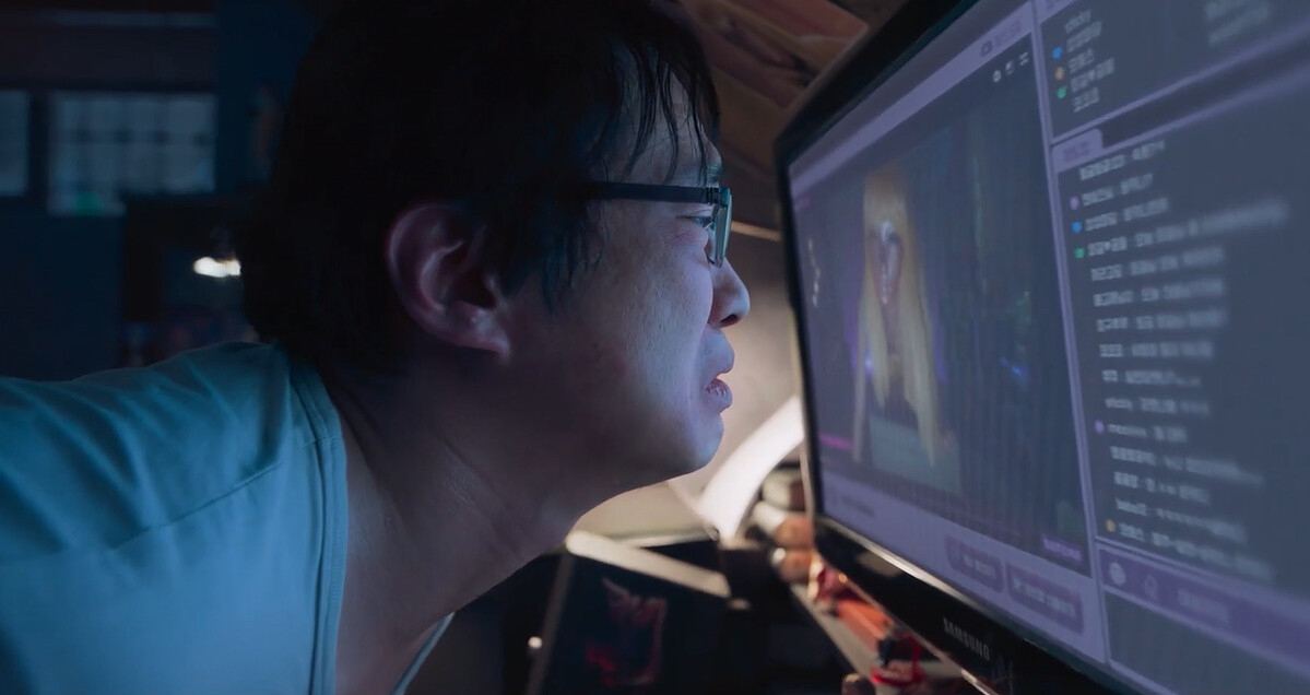 《假面女郎》悟南迷戀假面女郎成痴