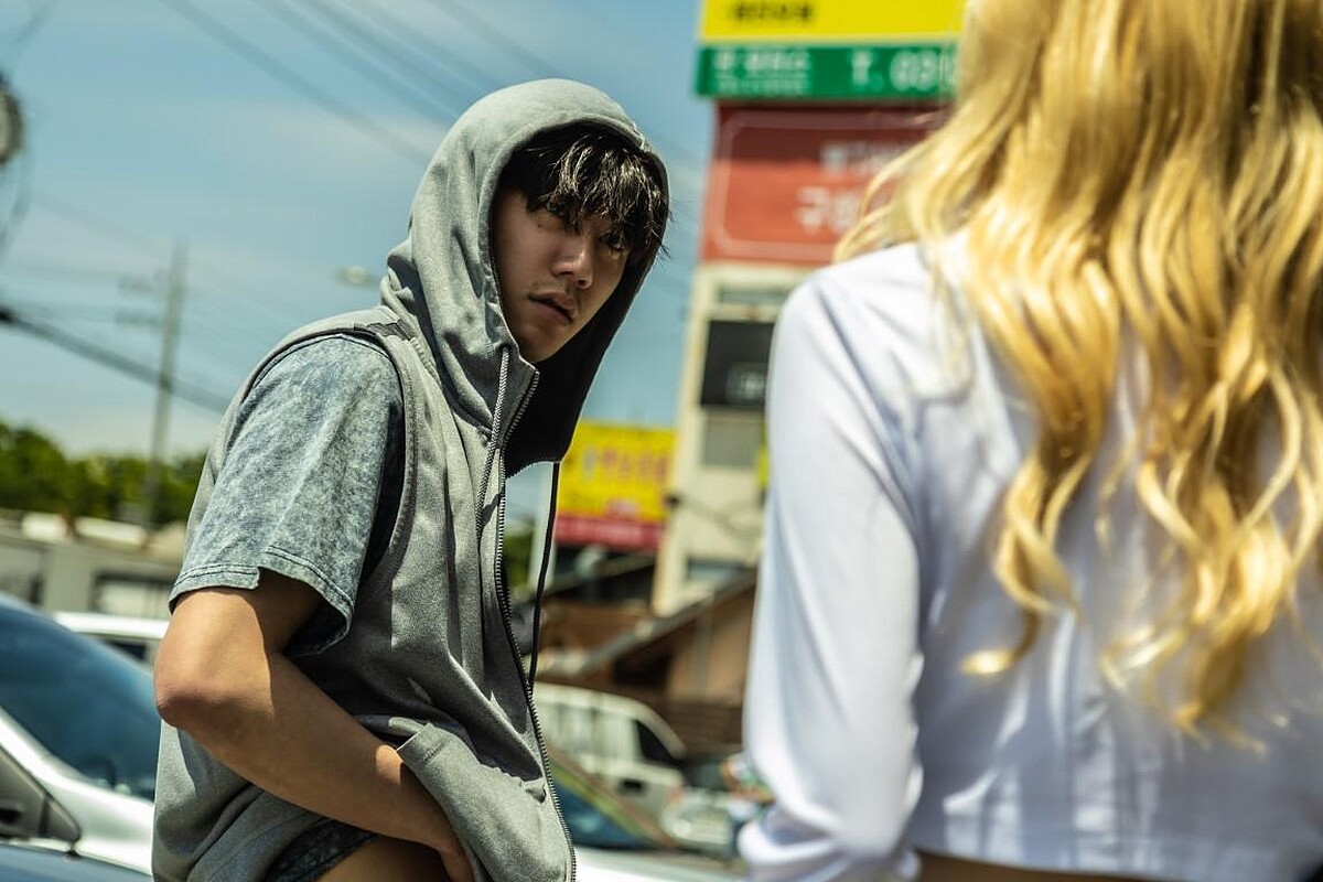 《假面女郎》崔復容吃軟飯的小白臉