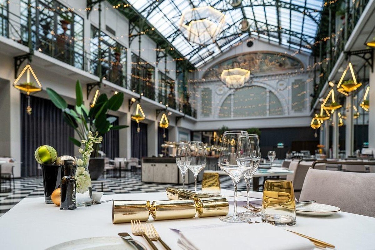 酒店附設有餐廳 The White Room。