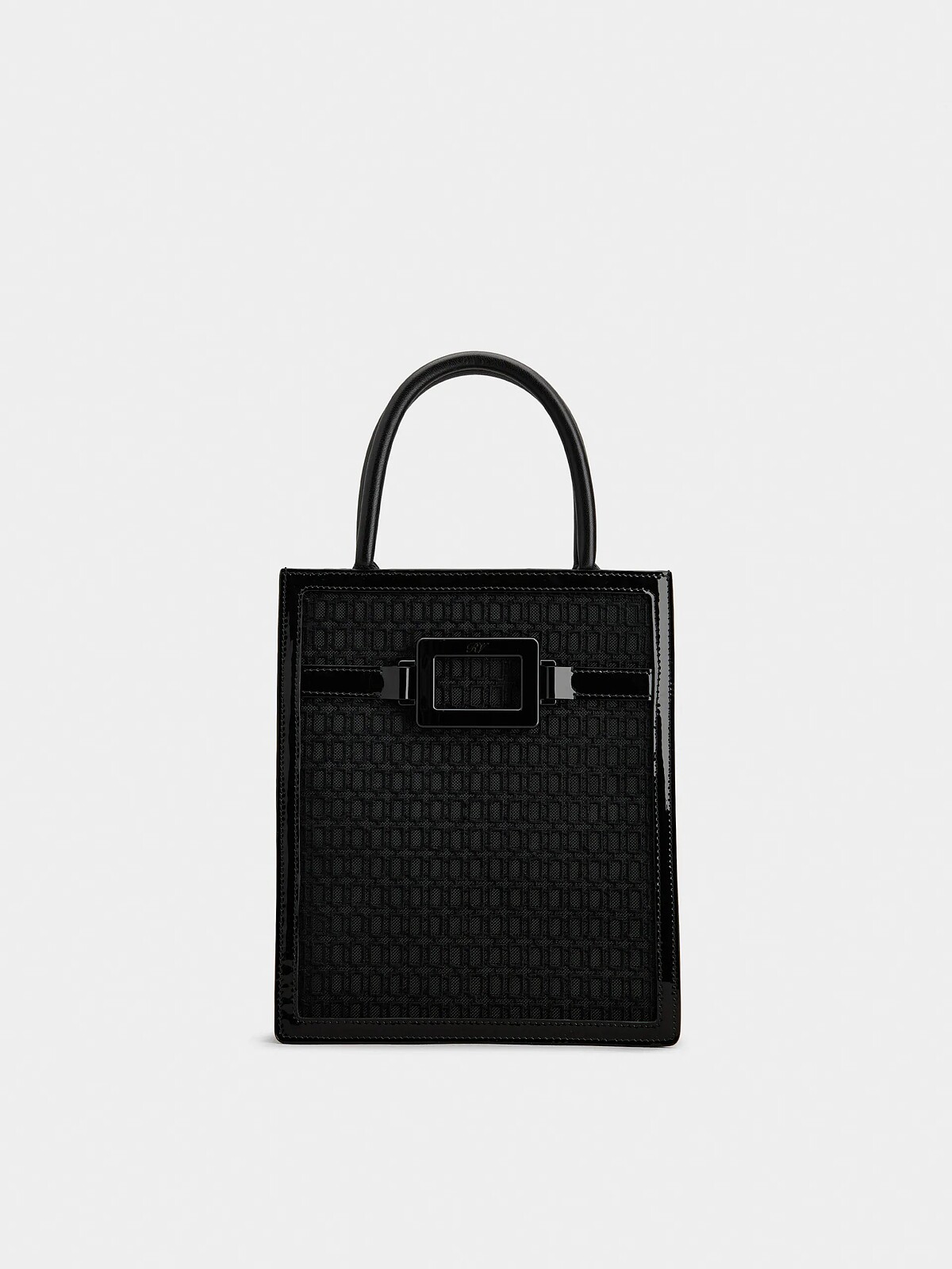 Belle Vivier 方扣刺繡網紗手提斜背包 NT$78,900。