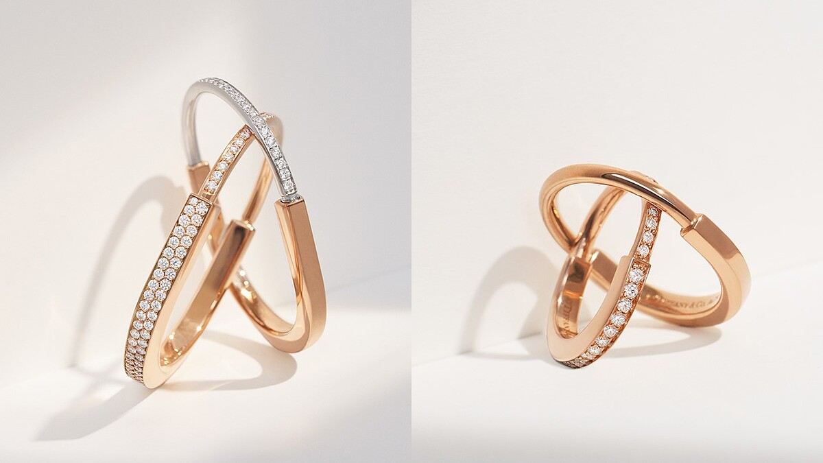 Tiffany &Co. 蒂芙尼以頂級美鑽為Lock系列新款注入璀璨光芒,同時推出大小各異的豐富尺寸選擇。(左)Tiffany Lock 18K玫瑰金舖鑲鑽石手鐲,18K玫瑰金與白金鑲鑽手鐲、(右)Tiffany Lock 18K玫瑰金舖鑲鑽石戒指,18K玫瑰金戒指。