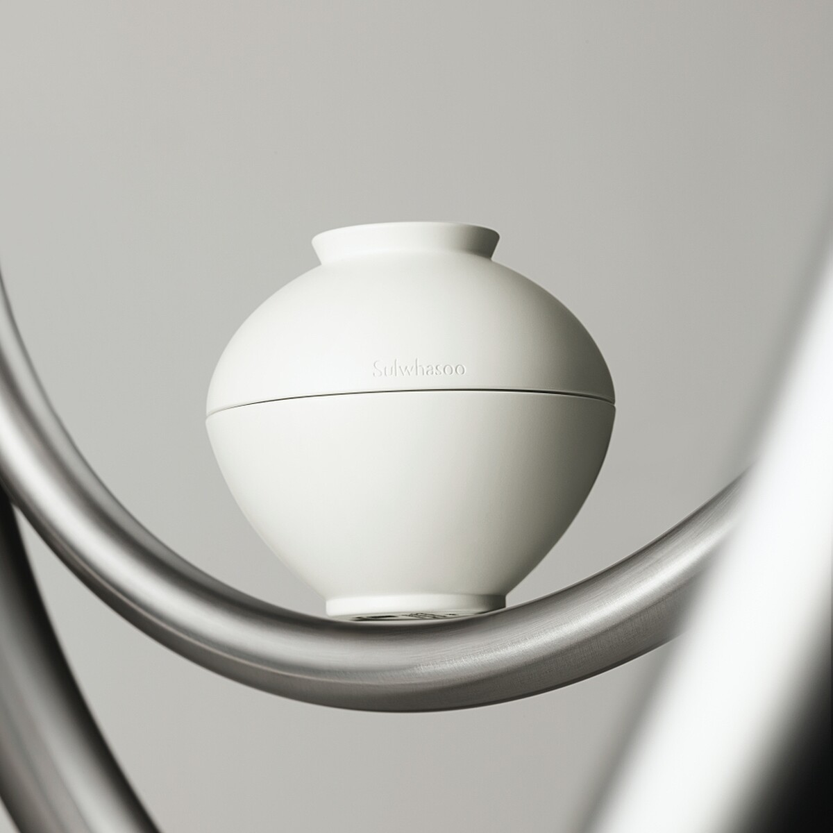 Sulwhasoo雪花秀極致臻秀乳霜情境照。