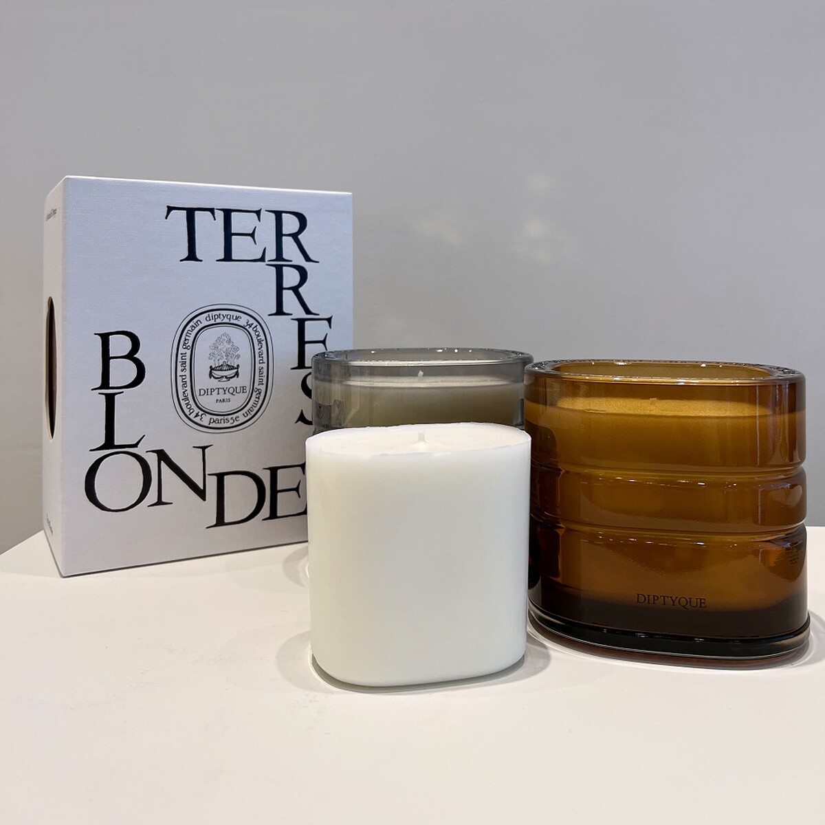 Diptyque大千之境蠟燭可補充。