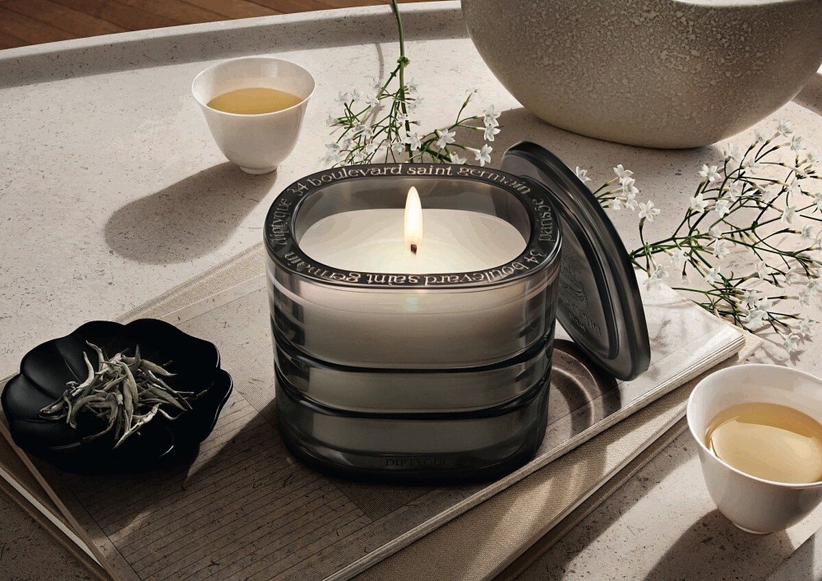 Diptyque大千之境系列訊香氛蠟燭(La Vallée du Temps時間幽谷)270g，NT8,000