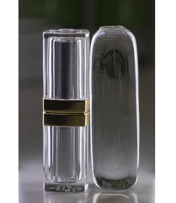 香奈兒康朋街31號唇膏玻璃管身